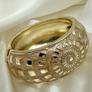 GOLD TONE Metal Bubble Shape Wide Hinged Cuff Bracelet Champagne Enamel Sun